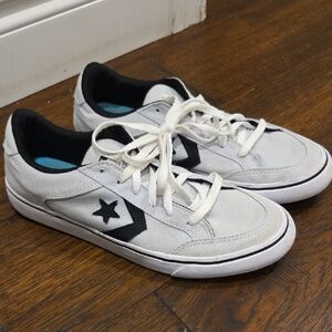 Sz 9.5 Converse Tobin Light Gray & Black Low-Top Sneakers Ghosted Womens 11